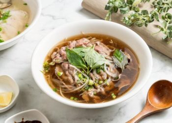 尋找北投道地越南美食 中央北路新開幕小吃店 價格親民超飽足