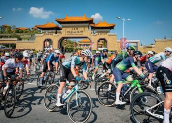 2026國際自由車環台賽高雄站登場 張家興副秘書長歡迎各國選手感受高雄之美