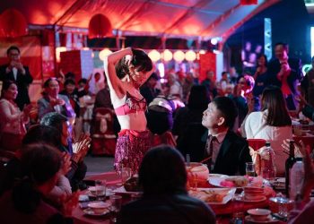 姚以緹《死亡賭局》奪春風銀幕初吻！春風緊張狂刷牙3次怕忘詞