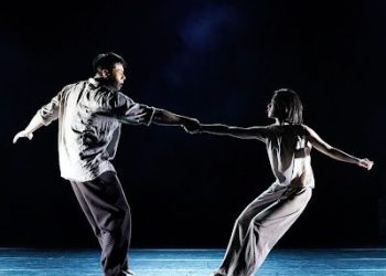 翃舞製作《推拉》英國首演大受好評 觀眾熱烈迴響掌聲不斷