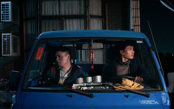 《死亡賭局》黃奇斌對決「背骨哥哥」春風 狹小車廂飆戲狂咆哮