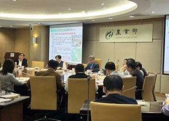 農業部長陳駿季召開農業水情與應變作為會議 要求跨單位通力合作落實抗旱節水措施
