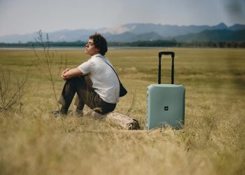 運動旅遊新浪潮！LOJEL VOJA全新「鼠尾草綠」為熱血旅程注入一抹清新平衡