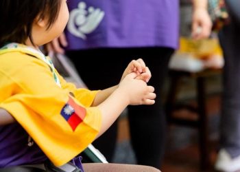 關懷「搓手天使」 尚霆興業總監陳祥宇用行動傳遞愛