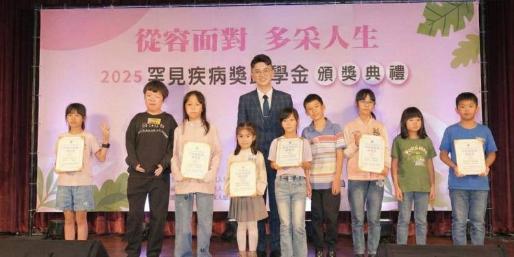 罕病家庭的堅實後盾！E 電商曾信豪用五年投入的醫療資源與心理支持 讓理解取代同情