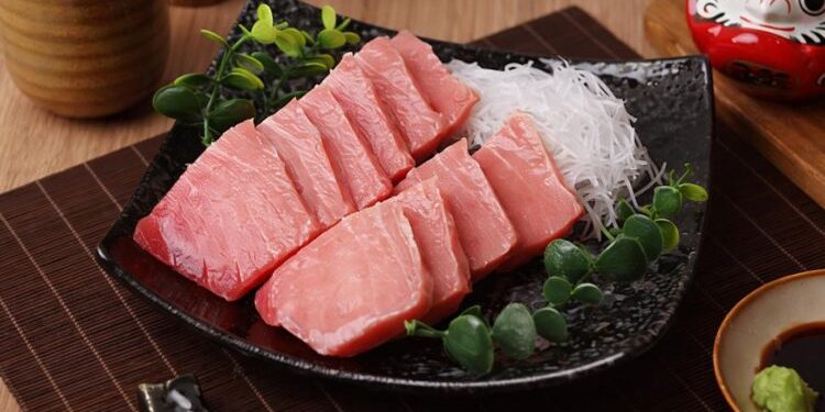 竹北生魚片專賣 主打南方鮪魚多部位口感體驗 品嘗各層次風味