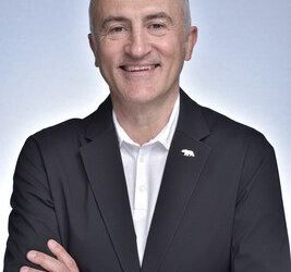 Silvio Napoli 在完成領導層交接後出任 Lucid 行政總裁