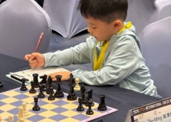 2026臺灣西洋棋國際公開賽睽違7年重返高雄 高雄市運動發展局局長侯尊堯慰勉選手