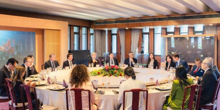 外交部誠摯歡迎義大利參議院副議長錢益友率跨黨派國會議員團訪台