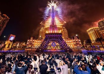 澳門巴黎人喜迎開業十周年