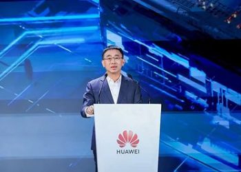打造AI基礎設施新範式，華為源網荷儲AIDC解決方案亮相