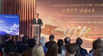 中國東海攜水晶、手工穿戴甲特色產業亮相米蘭時裝周