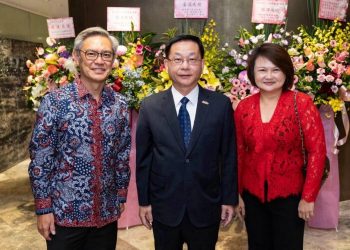 外交部常務次長葛葆萱出席新加坡61週年國慶酒會