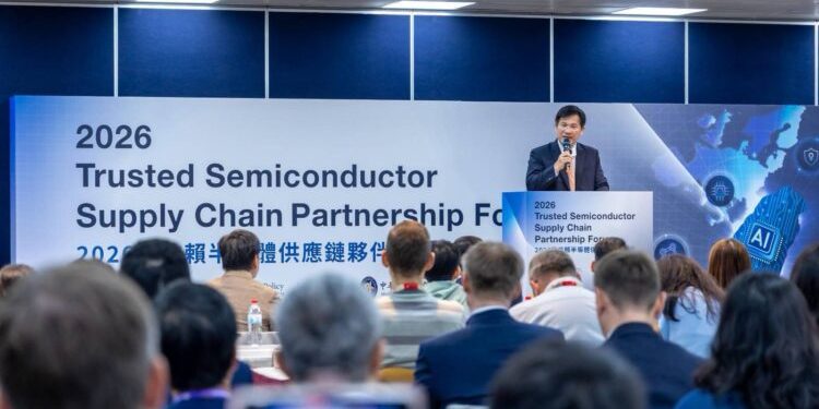 外交部長林佳龍出席SEMICON Taiwan「2026可信賴半導體供應鏈夥伴論壇」
